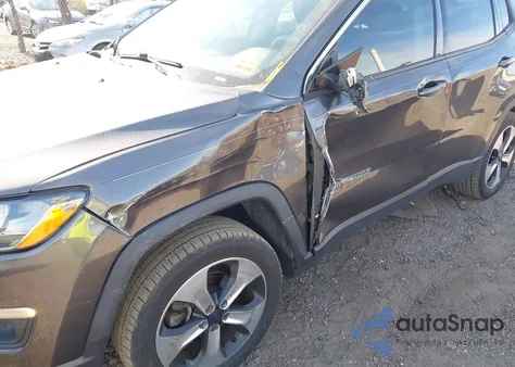 2017 Jeep New Compass Latitude 4X4 from USA, damaged, VIN 3C4NJDBB9HT667415